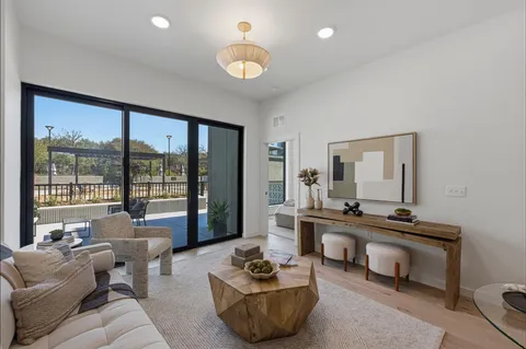 $850,300 | 2209 South 1st Street, Unit 122, Austin, TX 78704