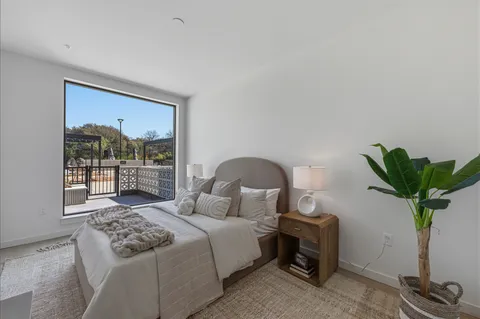 $850,300 | 2209 South 1st Street, Unit 122, Austin, TX 78704