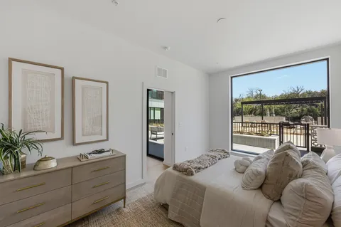 $850,300 | 2209 South 1st Street, Unit 122, Austin, TX 78704