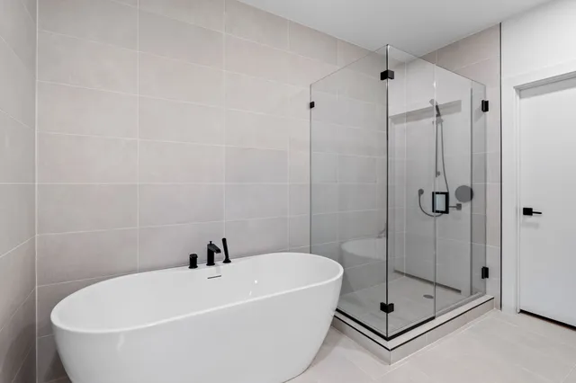 $849,000 | 2209 South 1st Street, Unit 122, Austin, TX 78704