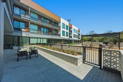 $850,300 | 2209 South 1st Street, Unit 122, Austin, TX 78704