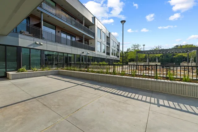 $849,000 | 2209 South 1st Street, Unit 122, Austin, TX 78704