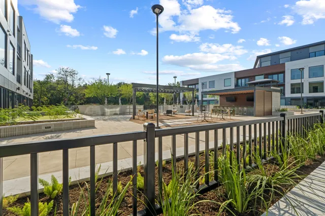 $849,000 | 2209 South 1st Street, Unit 122, Austin, TX 78704