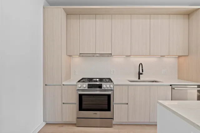 $849,000 | 2209 South 1st Street, Unit 122, Austin, TX 78704