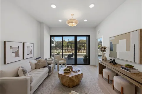 $850,300 | 2209 South 1st Street, Unit 122, Austin, TX 78704