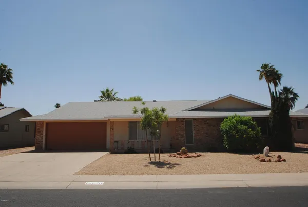 $1,750 | 19626 North Lakeforest Drive, Sun City, AZ 85373