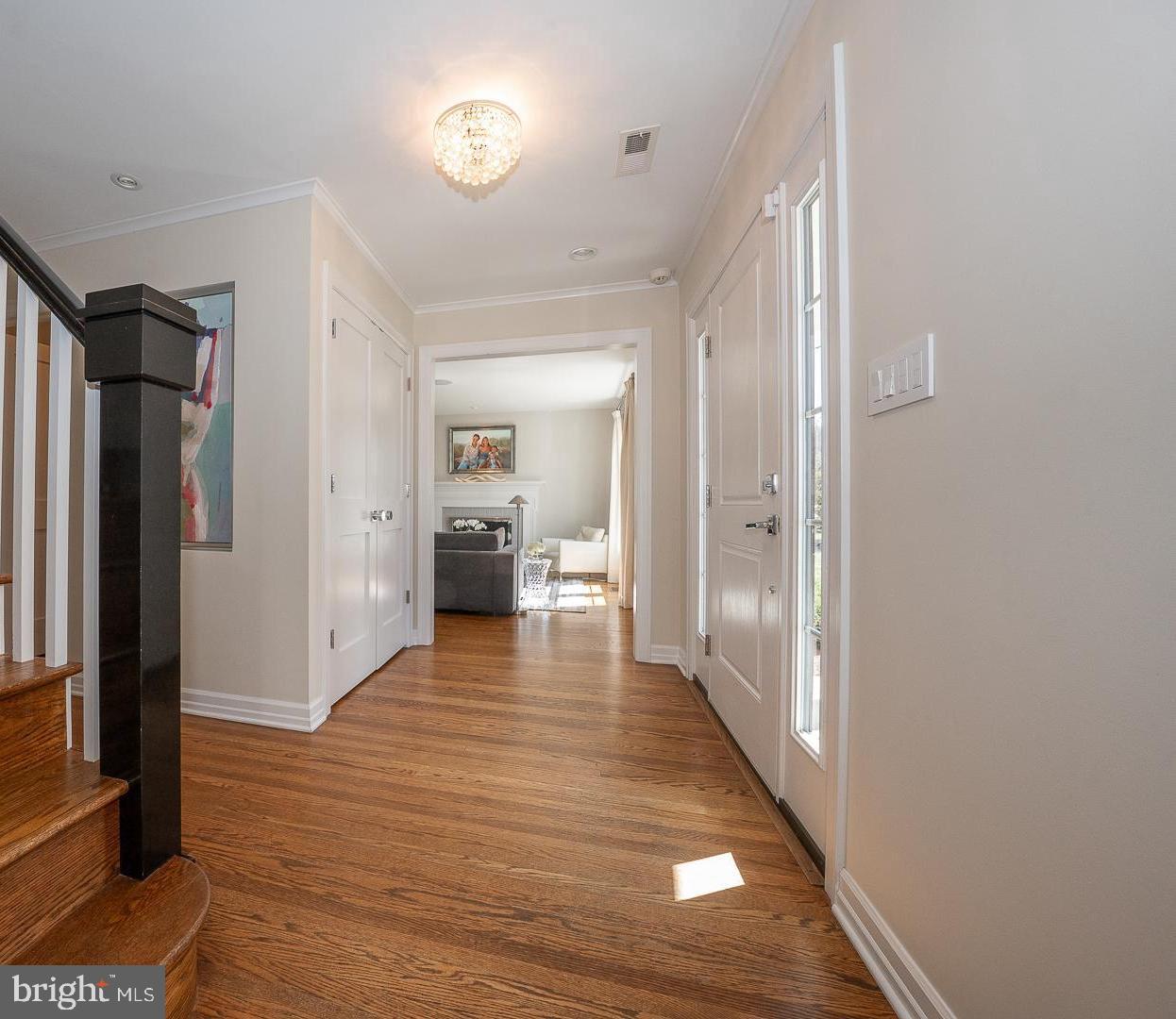 375 Colket Lane Wayne, PA 19087 - Photo 3 of 58 View into Living Room