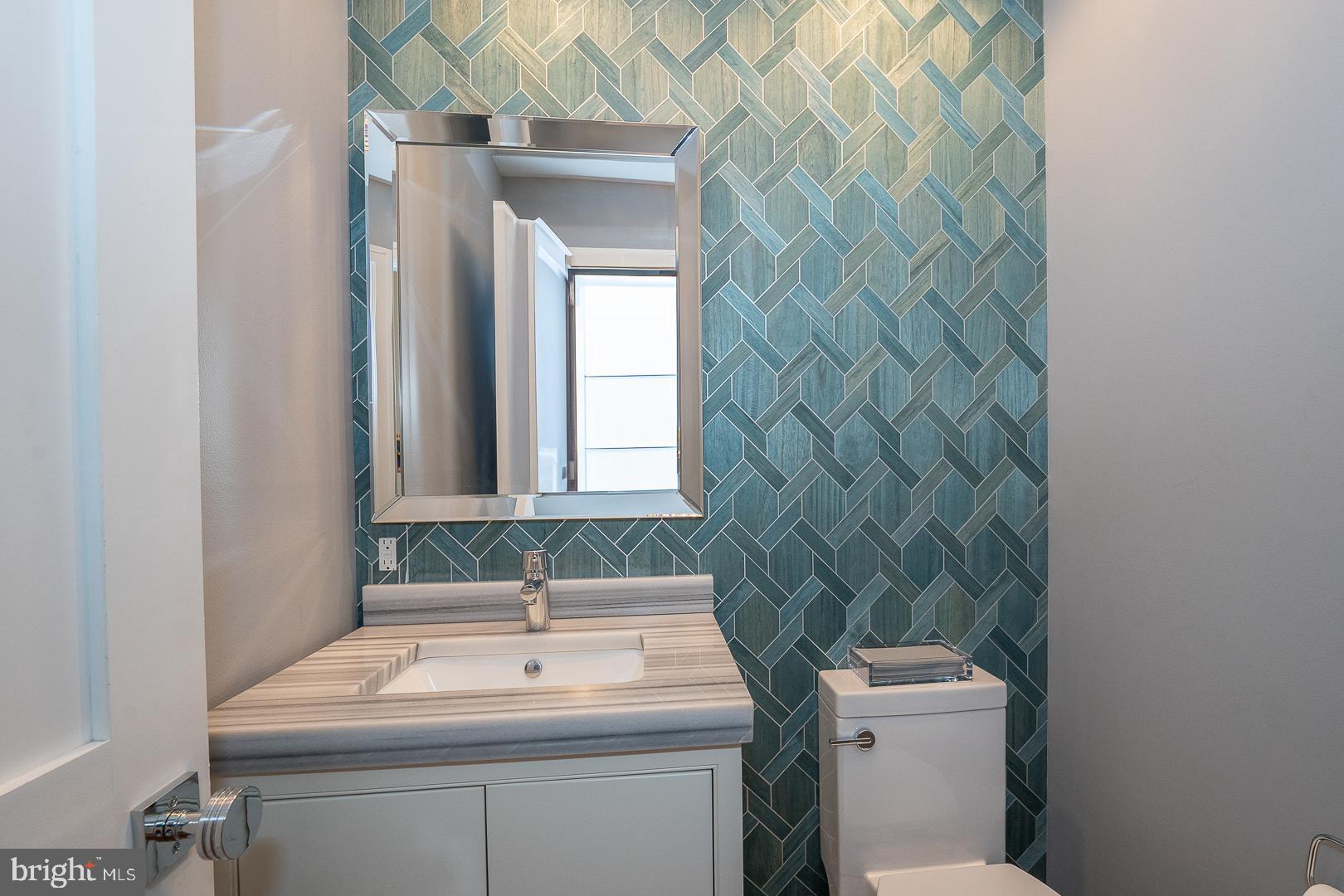 375 Colket Lane Wayne, PA 19087 - Photo 31 of 58 Power Room