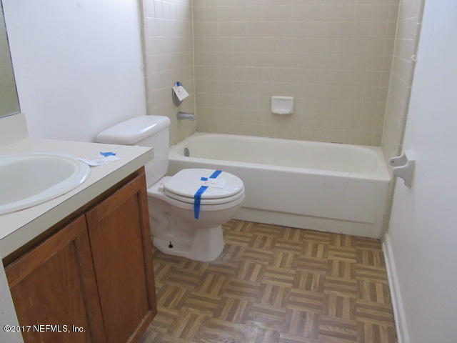 8774 Ivey Road Jacksonville, FL 32216 - Photo 9 of 13 IMG_0158
