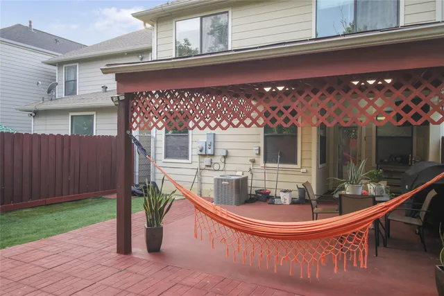 a house view with a outdoor space