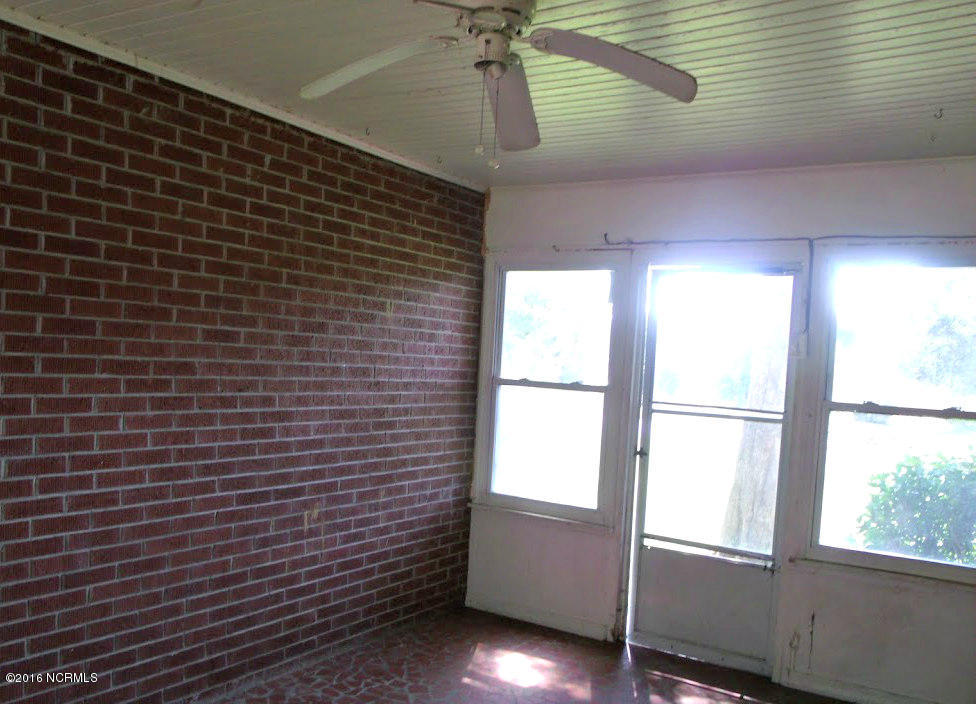 486 High School Road Teachey, NC 28464 - Photo 12 of 15 GEDC6077