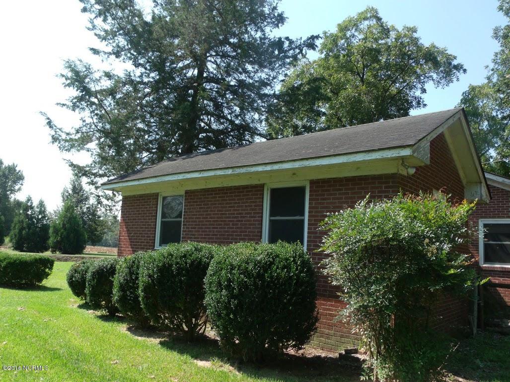 486 High School Road Teachey, NC 28464 - Photo 13 of 15 GEDC6100