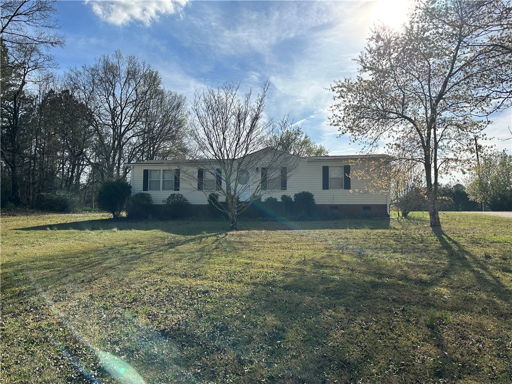 242 Murphy Road Belton, SC 29627 - Photo 3 of 44