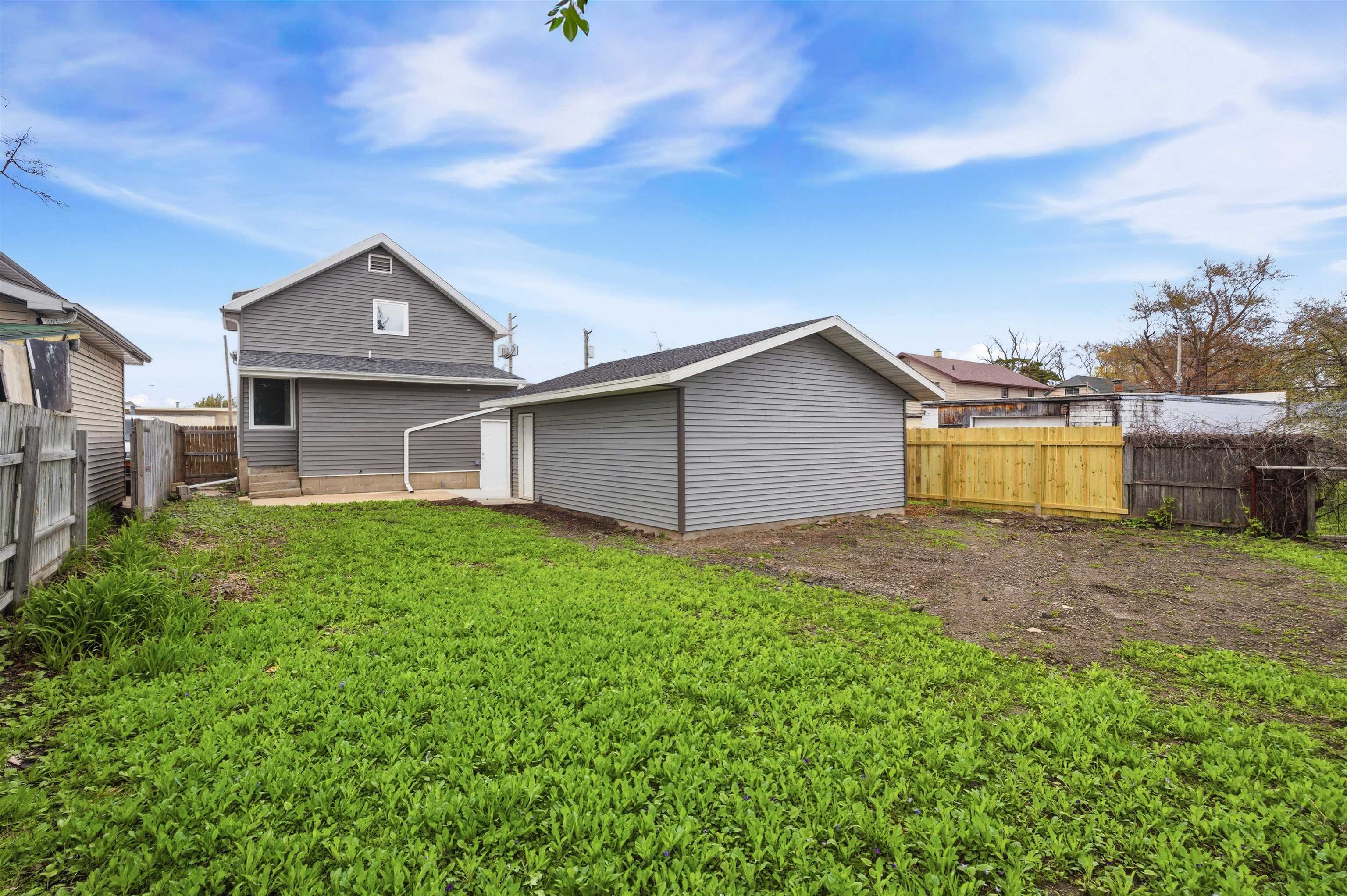 1315 West Summer Street Appleton, WI 54914 - Photo 5 of 43