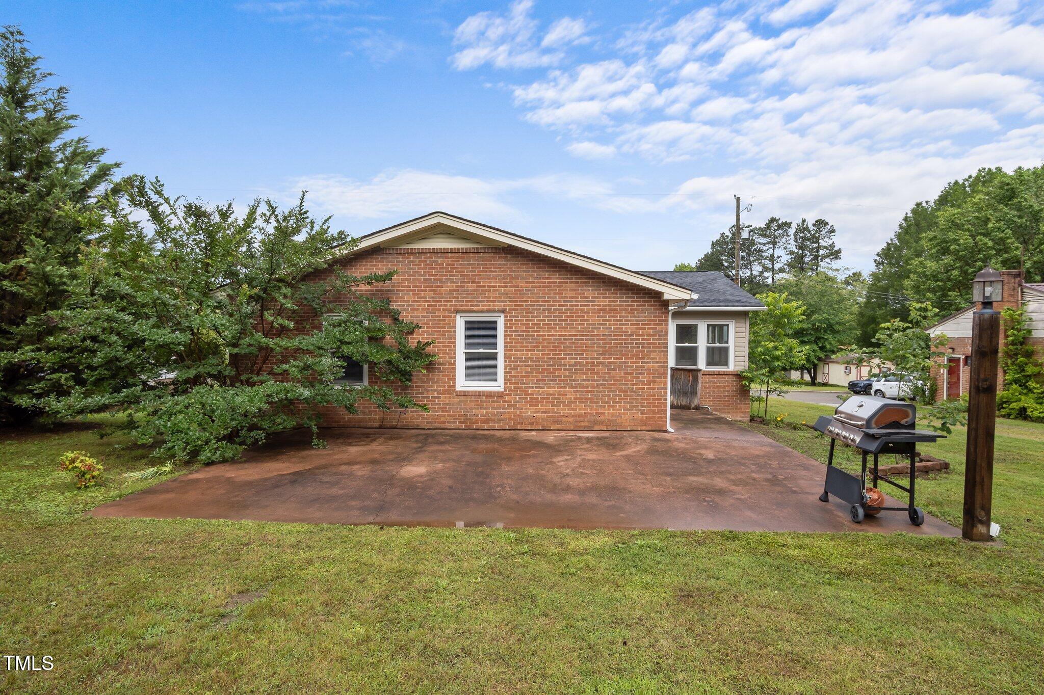 1416 Chestnut Street Roxboro, NC 27573 - Photo 27 of 38 39-web-or-mls-P1065410