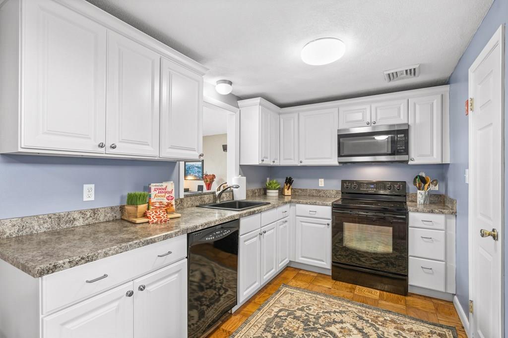 19 Wagner Road Stoneham, MA 02180 - Photo 18 of 40 Gallery Image 18