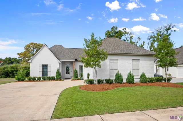 $435,000 | 13147 Oakbourne Avenue, Geismar, LA 70734