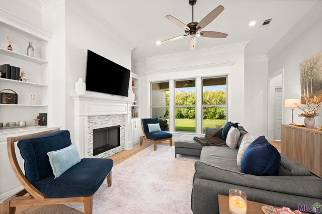 $435,000 | 13147 Oakbourne Avenue, Geismar, LA 70734