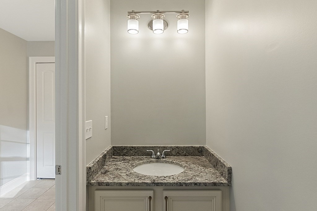 210 Ellis Road Westminster, MA 01473 - Photo 23 of 42