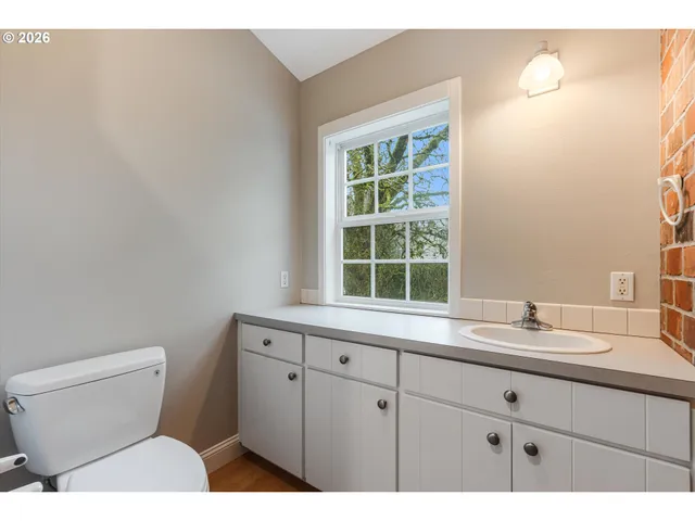 $950,000 | 15109 2nd Street Northeast, Aurora, OR 97002