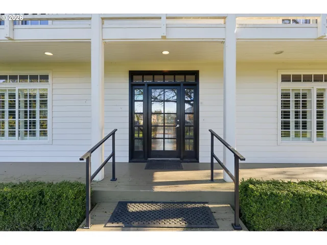 $950,000 | 15109 2nd Street Northeast, Aurora, OR 97002