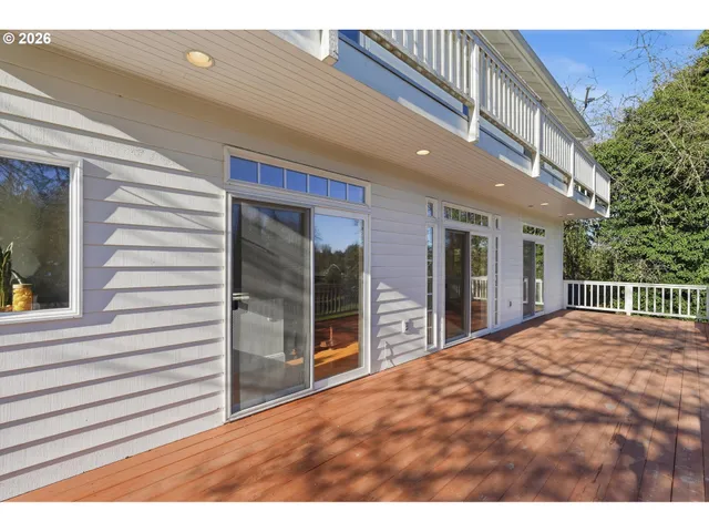 $950,000 | 15109 2nd Street Northeast, Aurora, OR 97002