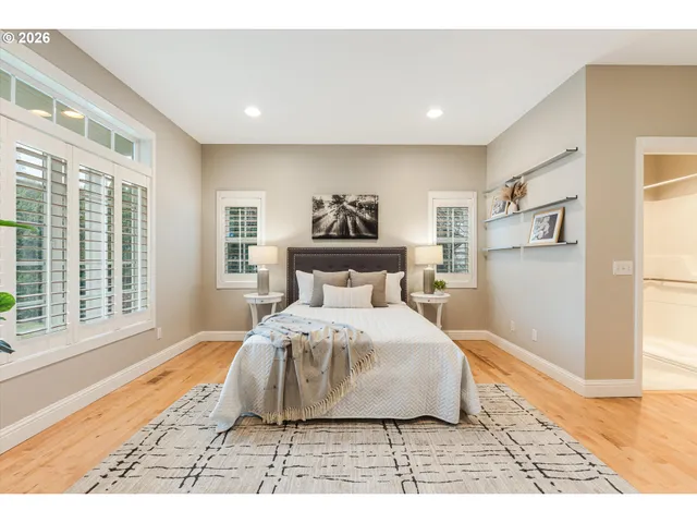 $950,000 | 15109 2nd Street Northeast, Aurora, OR 97002