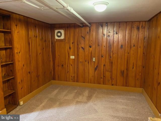 202 East Spring Street Alexandria, VA 22301 - Photo 19 of 45 a view of an entryway