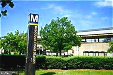 202 East Spring Street Alexandria, VA 22301 - Photo 3 of 45 a front view of a building with a garden