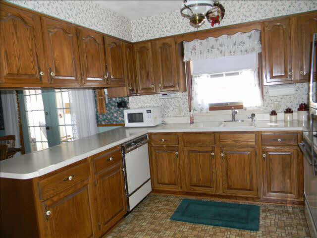 3757 West Erie Road Temperance, MI 48182 - Photo 5 of 12 Kitchen