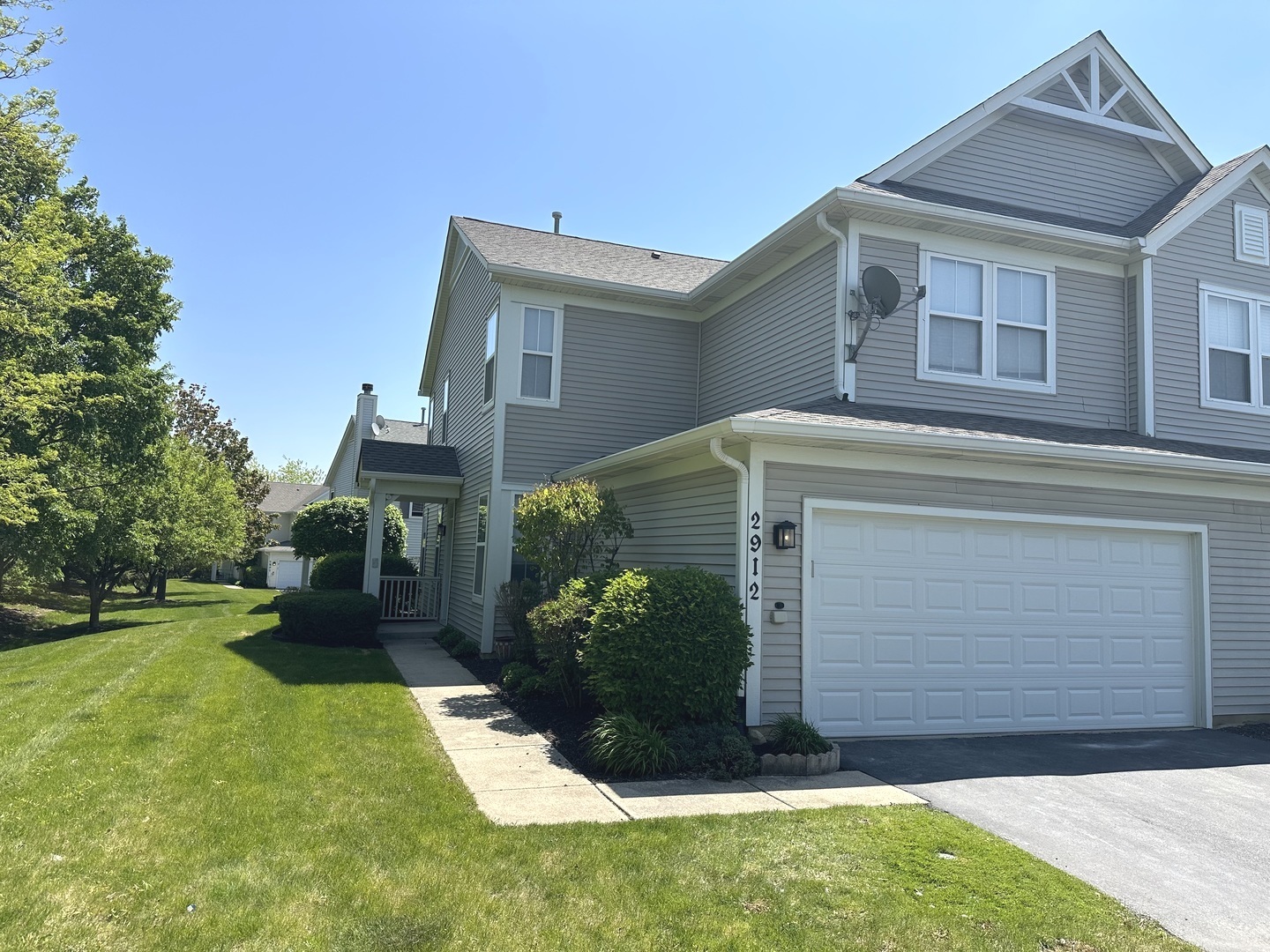 2912 Falling Waters Lane Lindenhurst, IL 60046 - Photo 1 of 18