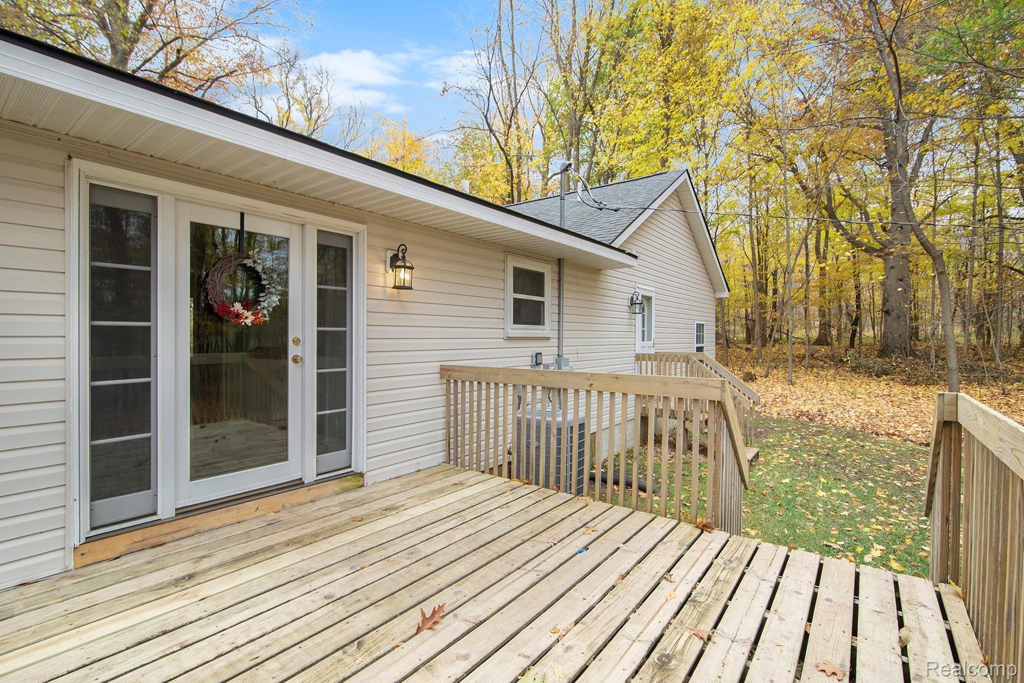 11750 Chase Lake Road Webberville, MI 48892 - Photo 17 of 22 Rear Deck