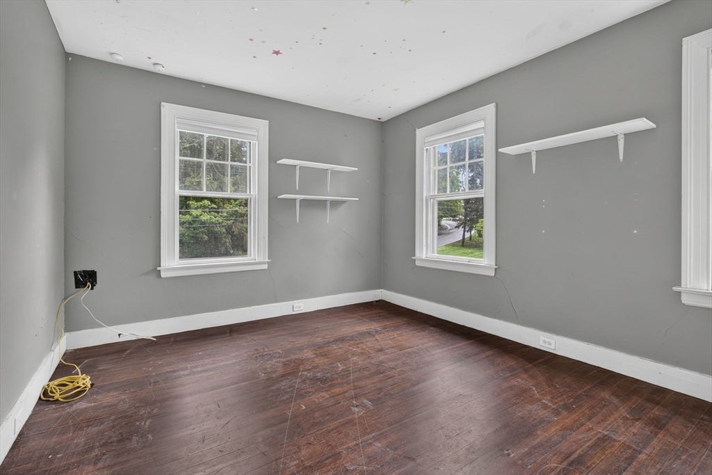 35 Leominster Road Lunenburg, MA 01462 - Photo 13 of 38 Gallery Image 13