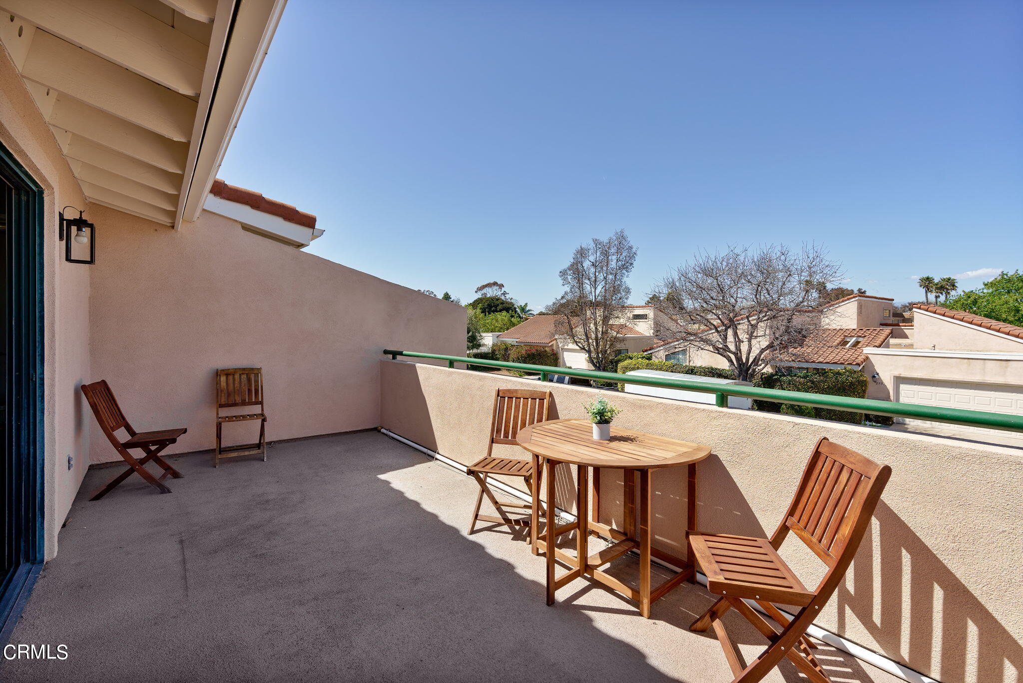 2940 Fanshell Walk Oxnard, CA 93035 - Photo 30 of 40 a view of an outdoor space with seating area