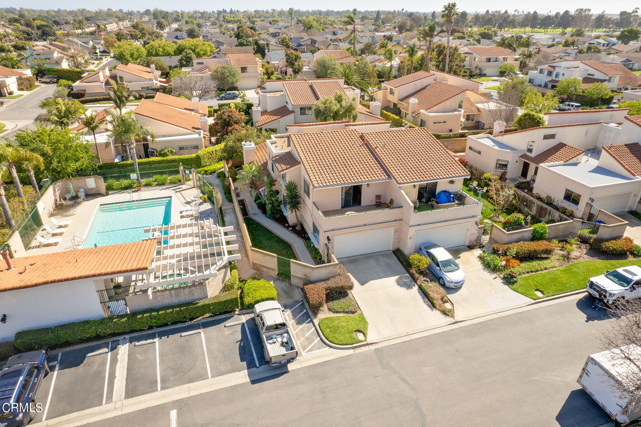 2940 Fanshell Walk Oxnard, CA 93035 - Photo 8 of 40 an aerial view of residential houses with outdoor space