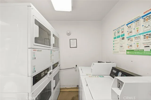 $2,750 | 1145 Roswell Avenue, Unit 204, Long Beach, CA 90804