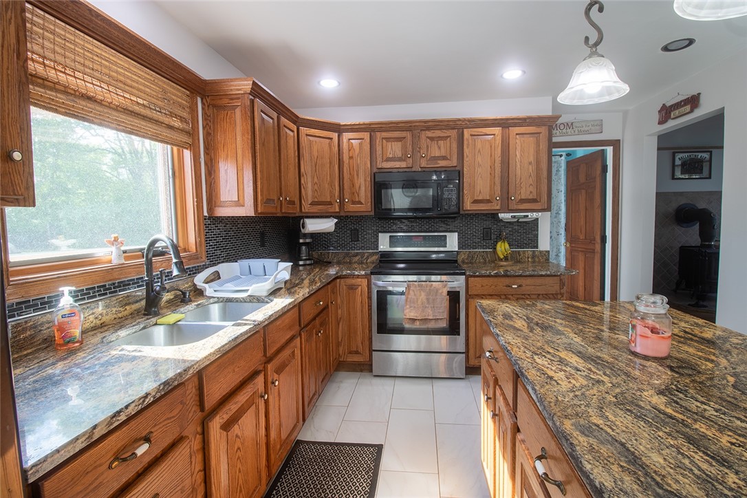 21 Bailey Hill Road Killingly, CT 06239 - Photo 5 of 30