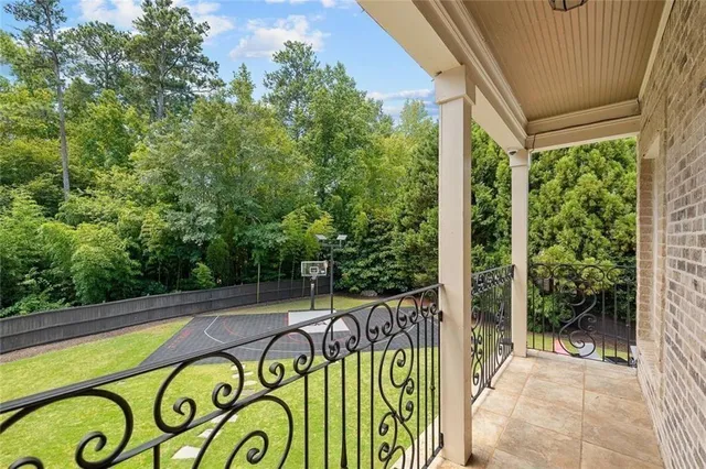 a view of a house with a garage