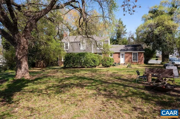 $898,000 | 2401 Fontaine Ave Extension, Charlottesville, VA 22903