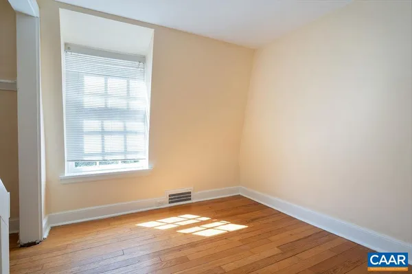 $898,000 | 2401 Fontaine Ave Extension, Charlottesville, VA 22903