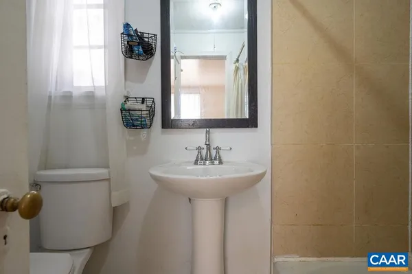 $898,000 | 2401 Fontaine Ave Extension, Charlottesville, VA 22903