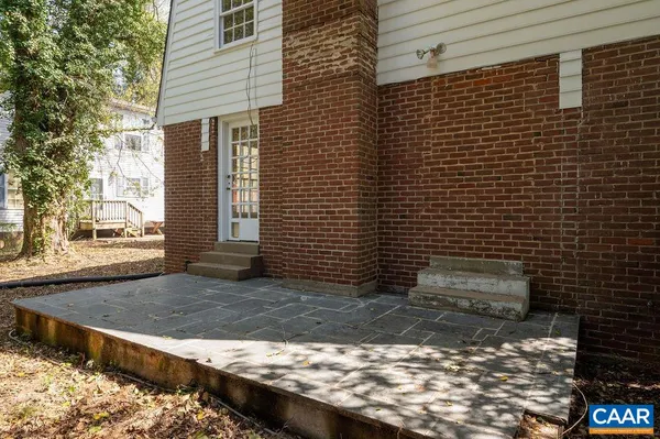 $898,000 | 2401 Fontaine Ave Extension, Charlottesville, VA 22903