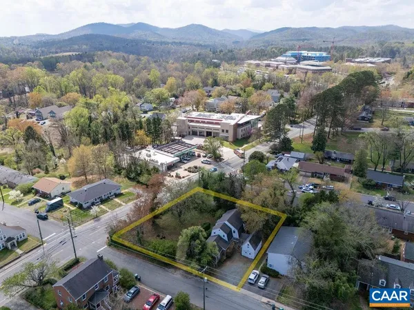 $898,000 | 2401 Fontaine Ave Extension, Charlottesville, VA 22903