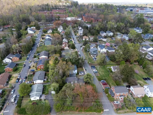 $898,000 | 2401 Fontaine Ave Extension, Charlottesville, VA 22903