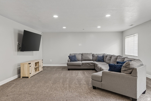 222 Ridge View Drive Elk Ridge, UT 84651 - Photo 8 of 47