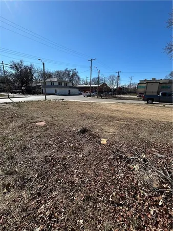 $10,000 | 5204 East 24th Street, Kansas City, MO 64127