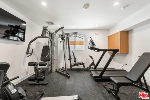 $1,190,000 | 1123 South Shenandoah Street, Unit 101, Los Angeles, CA 90035