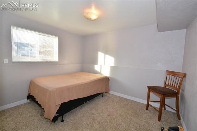 1716 Keswick Road Colorado Springs, CO 80906 - Photo 7 of 15