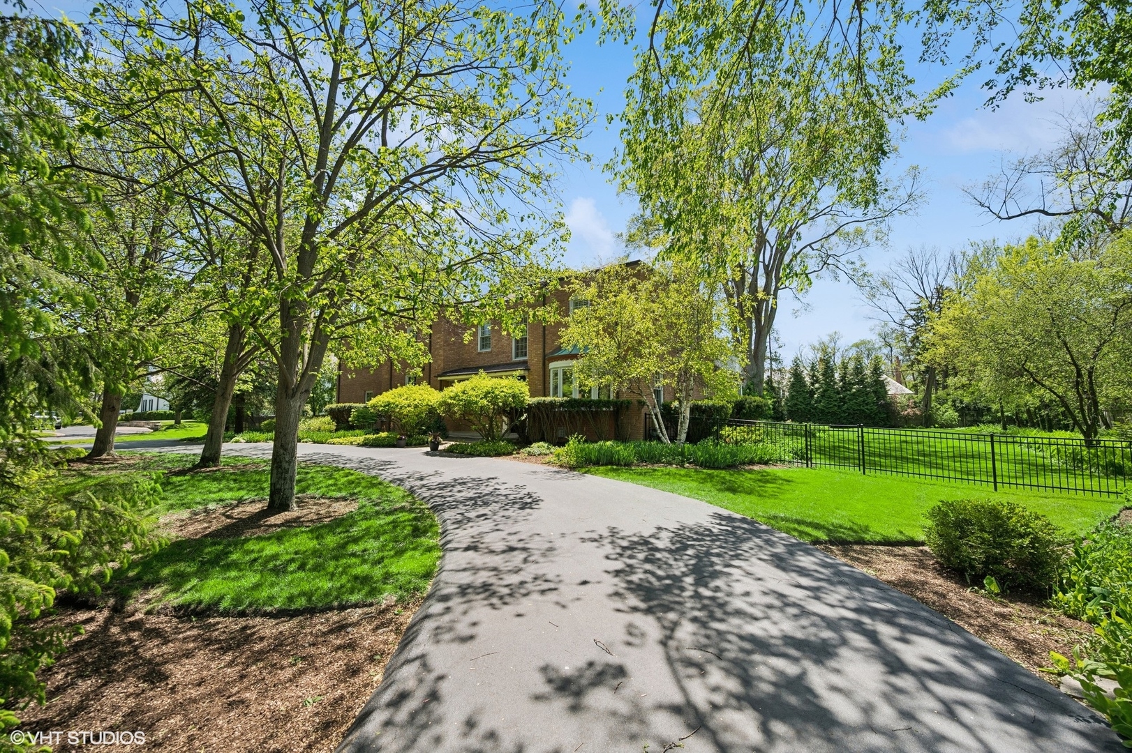 1240 Hill Road Winnetka, IL 60093 - Photo 3 of 53