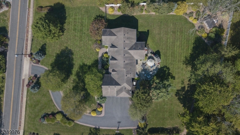 105 Annin Road Bernards, NJ 07920 - Photo 30 of 33